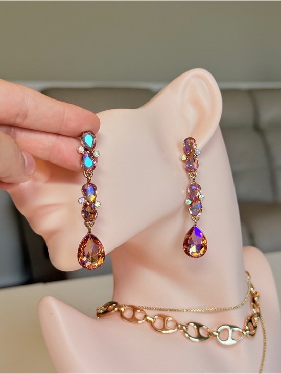 Anthropologie Jewelry - Gold-Tone Pink Crystal Drop Earrings – Elegant Statement
